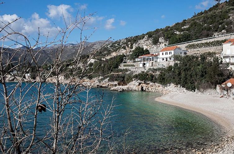 Appartement Mélanie Penthouse in einer Villa direkt am Stra