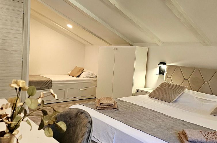 Vakantiehuis Villa Babilon - Dreibettzimmer 15