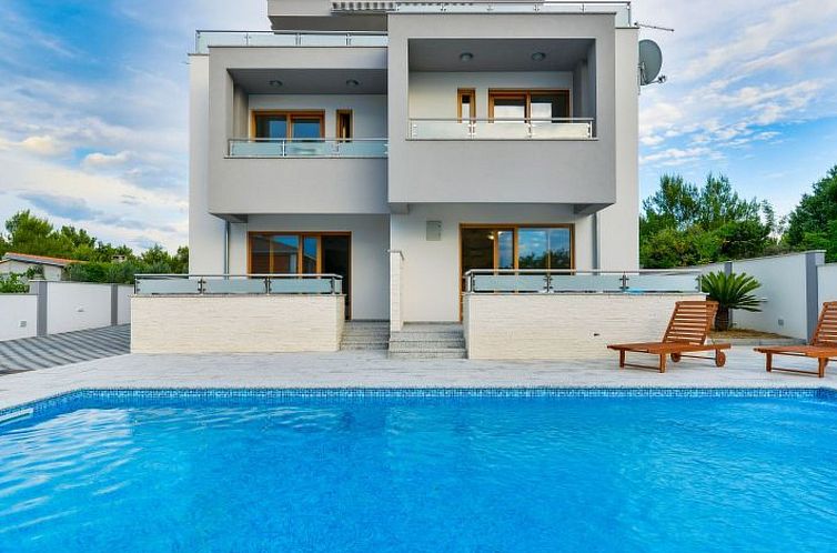 Vakantiehuis Vila Megy -  ID 2209