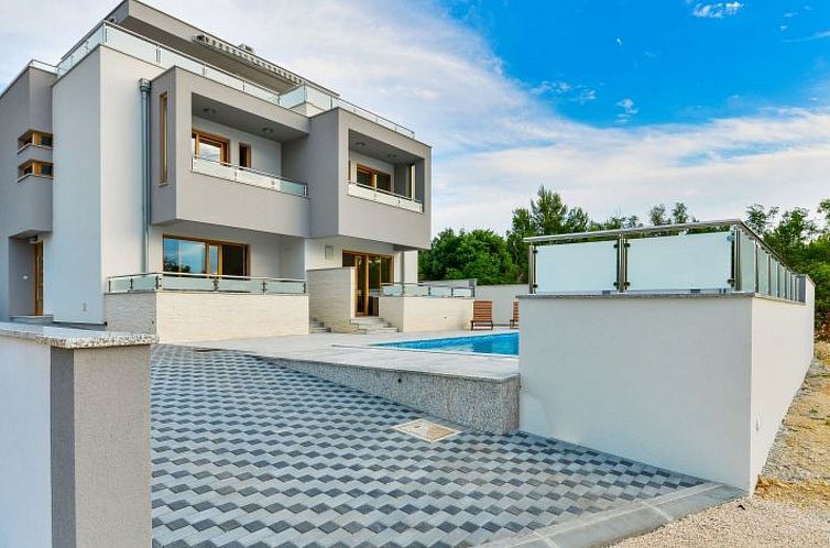 Vakantiehuis Vila Megy -  ID 2209