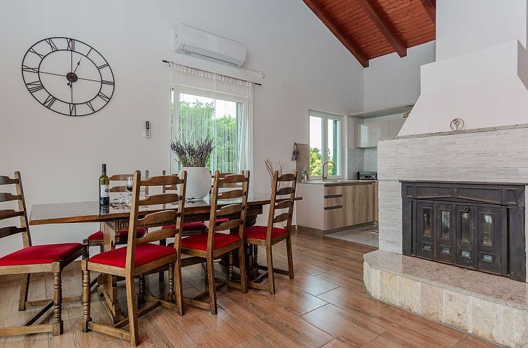 Vakantiehuis Holiday home Lucic