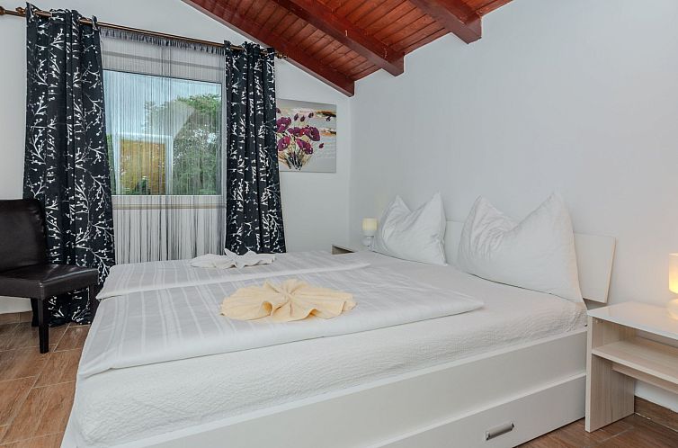 Vakantiehuis Holiday home Lucic