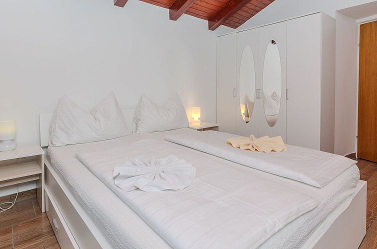 Vakantiehuis Holiday home Lucic