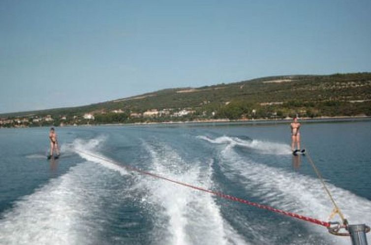 Vakantiehuis Ferienvilla Roko mit beheiztem Pool