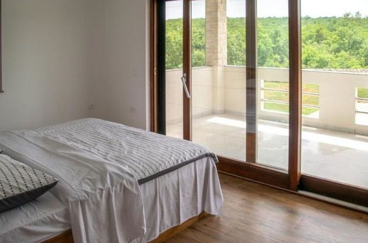 Vakantiehuis Zen Garden Villa with heated pool