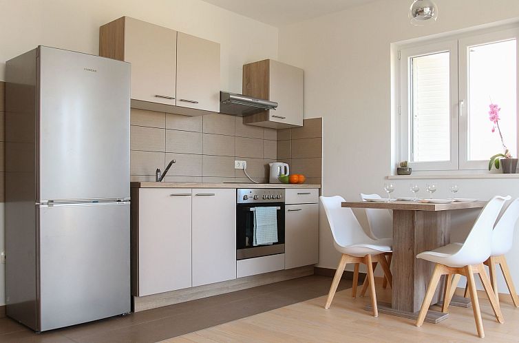 Appartement Gemütliche Ferienwohnung Prizemlje
