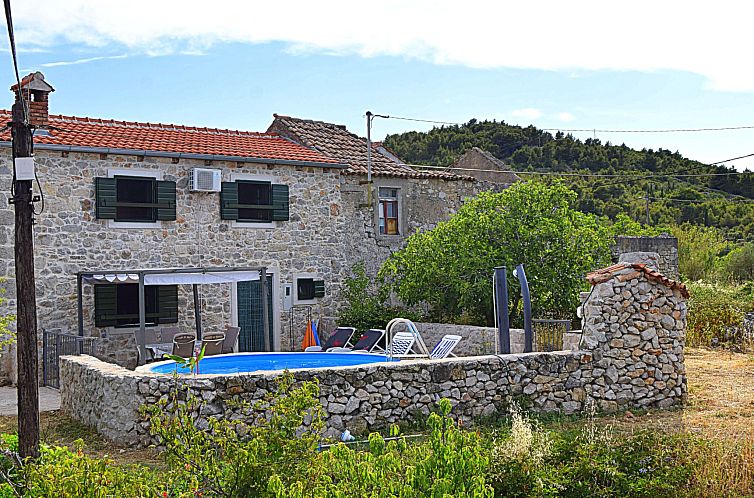Unterkunft 10310403 - Ferienhaus Dalmatien - Vakantiehuis in Dobropoljana mit Privatem Pool