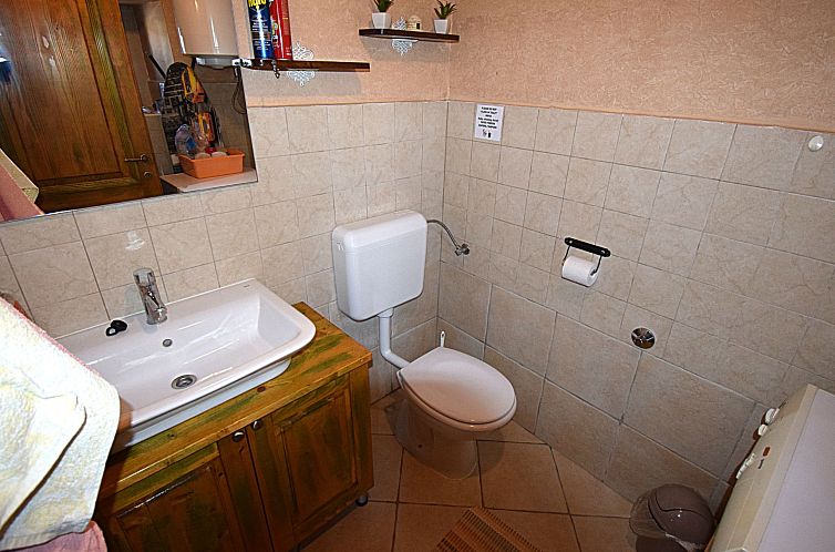Vakantiehuis in Dobropoljana mit Privatem Pool
