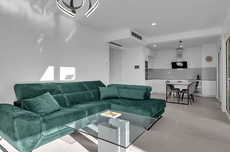 Appartement Apartman DeLux with private pool