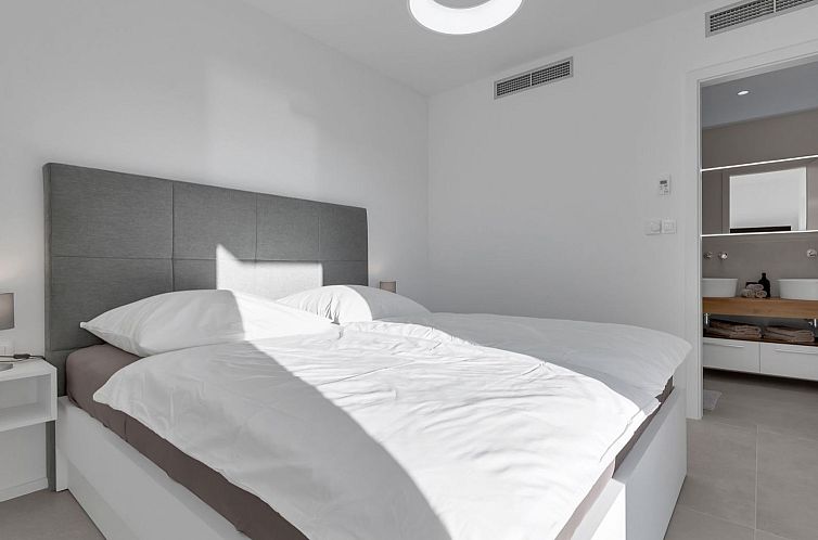 Appartement Apartman DeLux with private pool