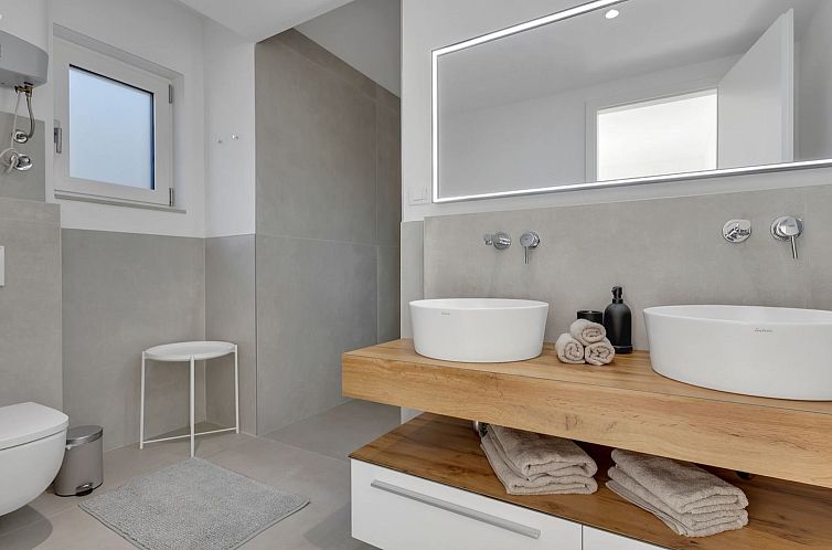Appartement Apartman DeLux with private pool