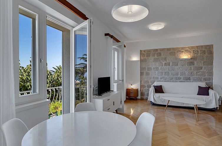 Guest house 10310508 - Apartment Dalmatia - Appartement Wohnung Tucepi Meeresfront A1