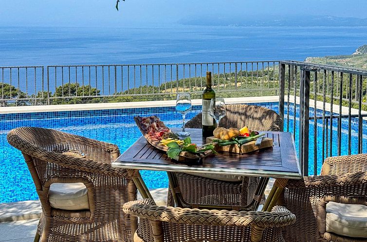 Unterkunft 10310512 - Ferienhaus Dalmatien - Vakantiehuis Charmantes Steinhaus mit Pool und Meerblick