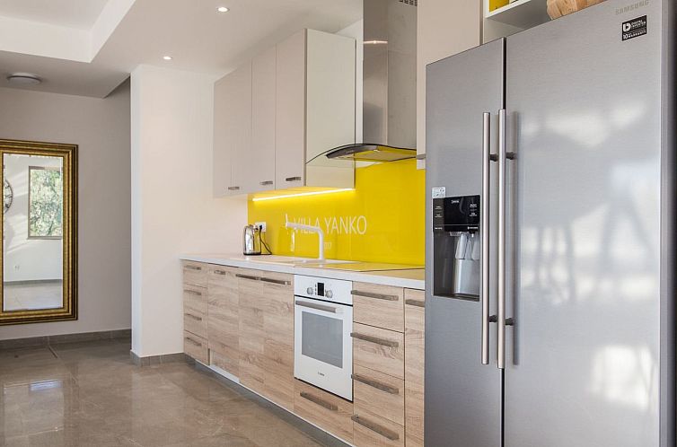 Vakantiehuis in Šimići mit Privatem Pool