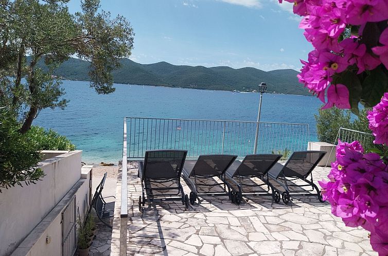 Unterkunft 10310809 - Appartement Dalmatien - Appartement Appartement Peliska - ein paar Schritte vom Stra