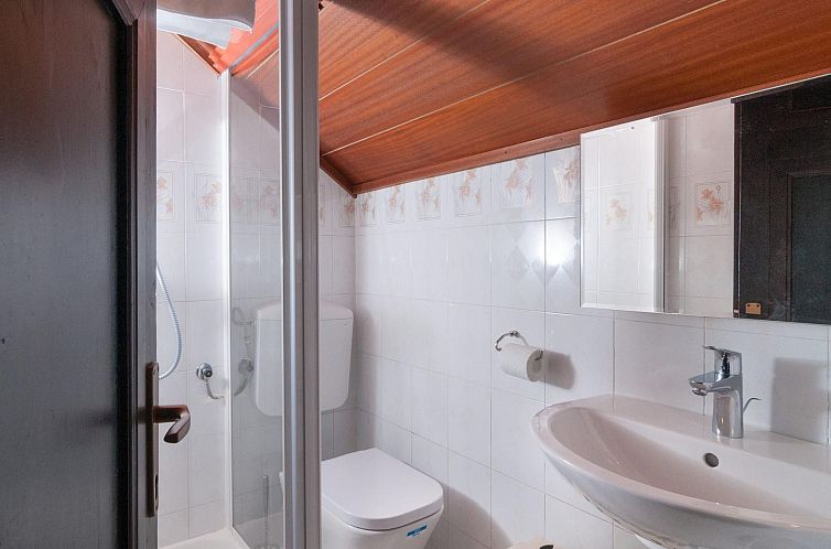 Appartement Gemütliche Wohnung in Omiš mit Privatem Balkon