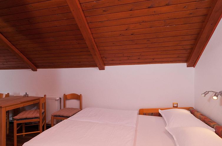 Appartement Gemütliche Wohnung in Omiš mit Privatem Balkon