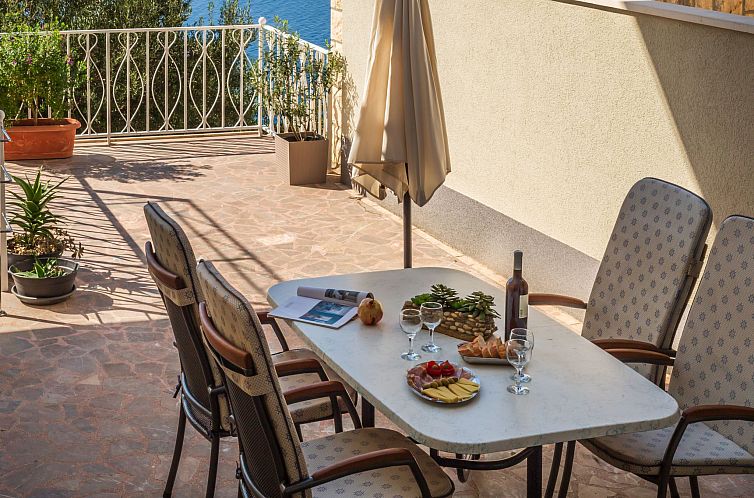 Appartement Große Wohnung in Omis mit Terrasse und Meerblic