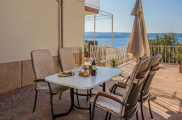 Appartement Große Wohnung in Omis mit Terrasse und Meerblic