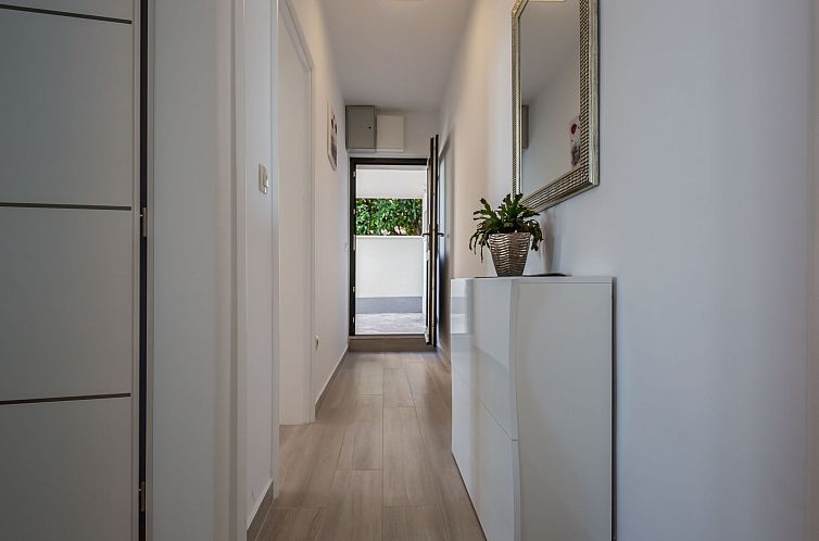 Appartement Große Wohnung in Omis mit Terrasse und Meerblic