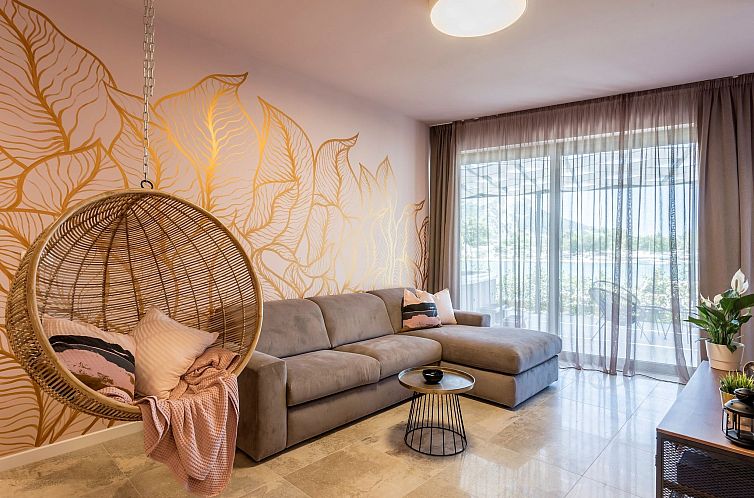 Unterkunft 10311144 - Appartement Dalmatien - Appartement Luxus-Apartment mit Whirlpool