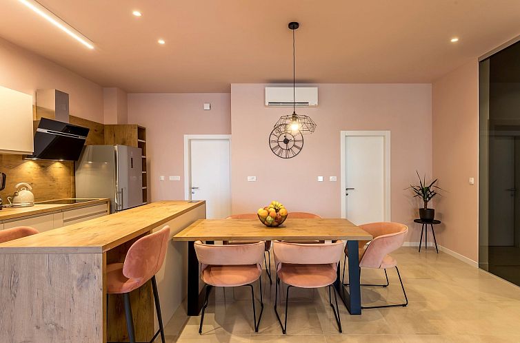 Appartement Luxus-Apartment mit Whirlpool