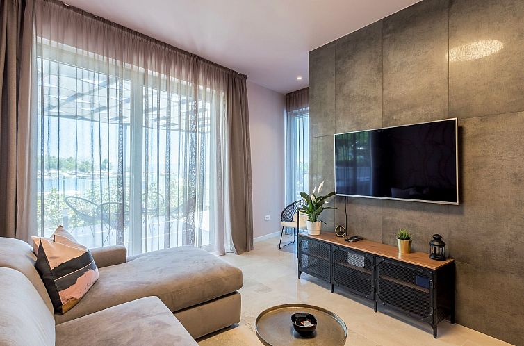 Appartement Luxus-Apartment mit Whirlpool