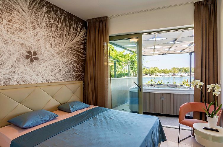 Appartement Luxus-Apartment mit Whirlpool