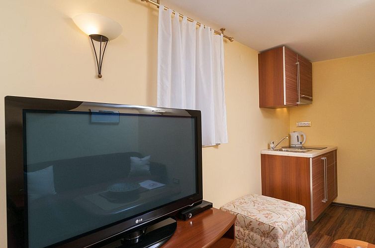 Appartement in Omiš mit Privatem Balkon
