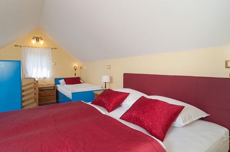 Appartement in Omiš mit Privatem Balkon