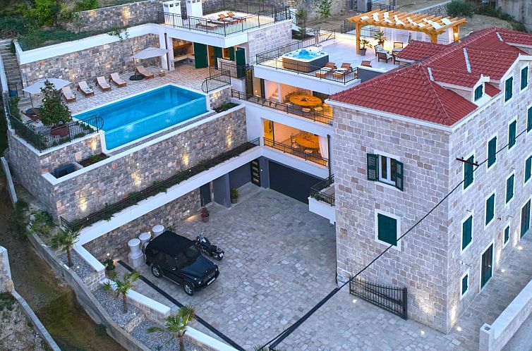 Vakantiehuis Wunderschön gestaltete Villa Mladenka in Suhi 