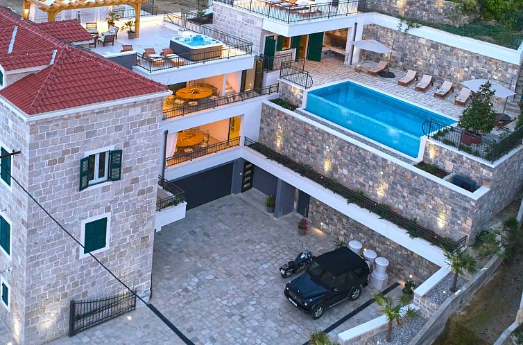 Vakantiehuis Wunderschön gestaltete Villa Mladenka in Suhi 