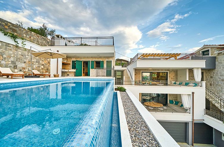 Vakantiehuis Wunderschön gestaltete Villa Mladenka in Suhi 