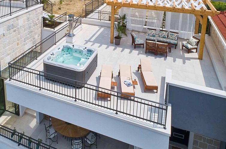 Vakantiehuis Wunderschön gestaltete Villa Mladenka in Suhi 