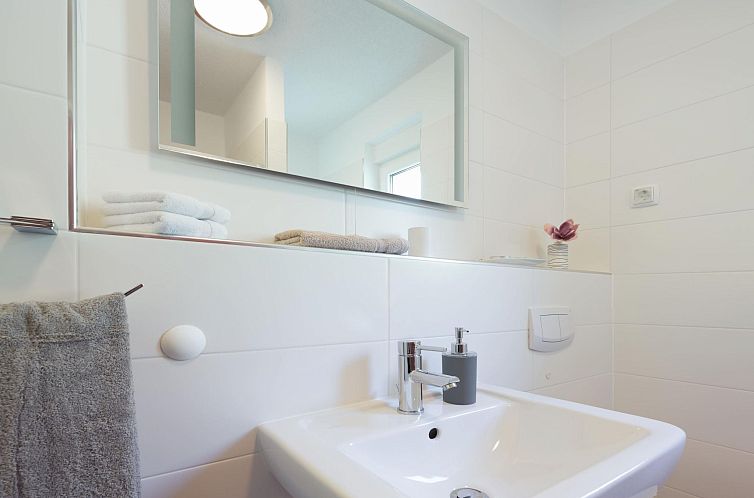 Appartement Moderne, helle Ferienwohnung mit Meerblick