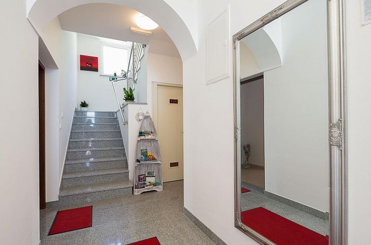 Appartement Moderne, helle Ferienwohnung mit Meerblick