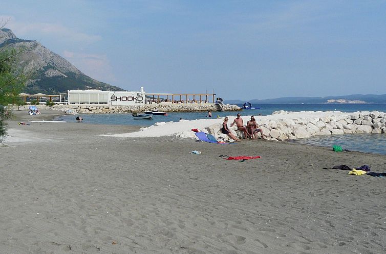 Vakantiehuis Geräumiges Ferienhaus in Omiš mit Privatem Po