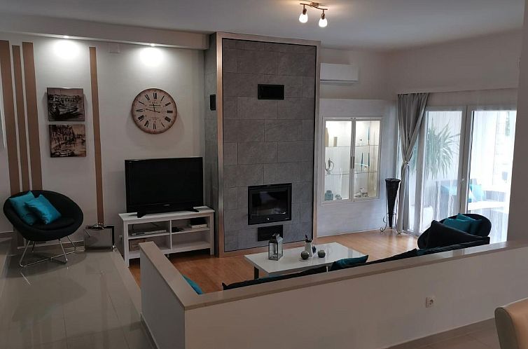 Vakantiehuis mit Privatpool neben dem Strand