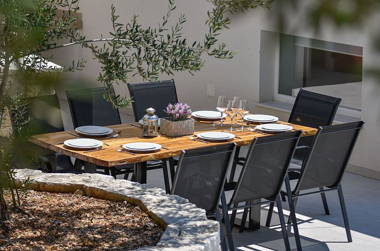 Vakantiehuis 3 Schlafzimmer Villa mit beheiztem Pool und Mee