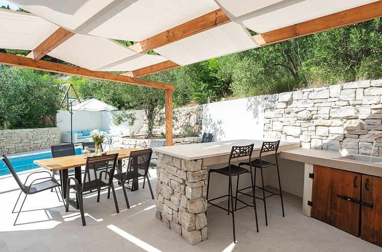 Vakantiehuis 3 Schlafzimmer Villa mit beheiztem Pool und Mee
