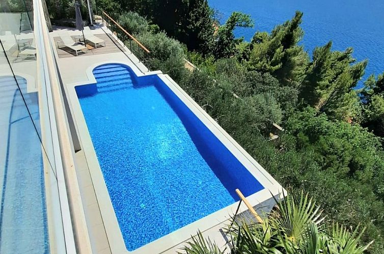 Vakantiehuis 2 Schlafzimmer Villa Blue Dream mit Infinity-Po