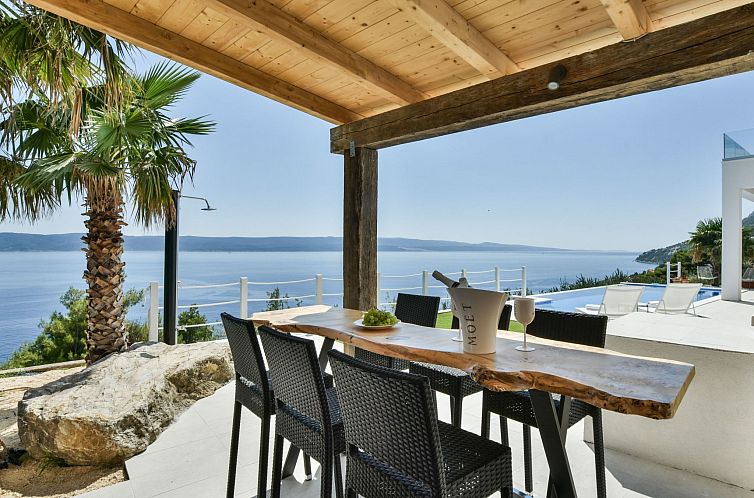 Vakantiehuis 2 Schlafzimmer Villa Blue Dream mit Infinity-Po