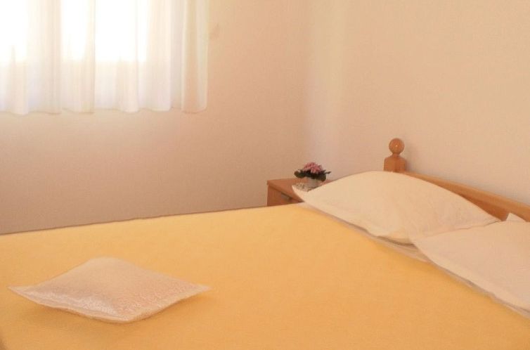 Appartement Moderne Ferienwohnung in Omiš mit Terrasse und 