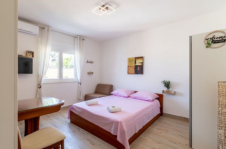 Appartement Komfortable Ferienunterkunft -A2 "Olivenbaum"