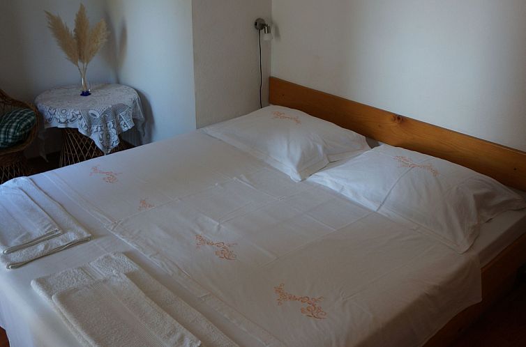 Appartement Wohnung in Sveta Nedilja mit privatem Parkplatz