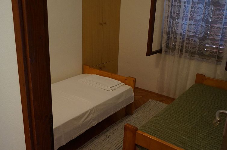 Appartement Wohnung in Sveta Nedilja mit privatem Parkplatz