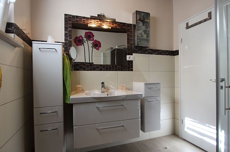 Vakantiehuis Komfortables Haus in Selca mit privatem Parkpla