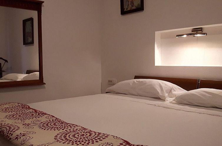 Vakantiehuis Komfortables Haus in Selca mit privatem Parkpla