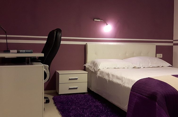 Vakantiehuis Komfortables Haus in Selca mit privatem Parkpla