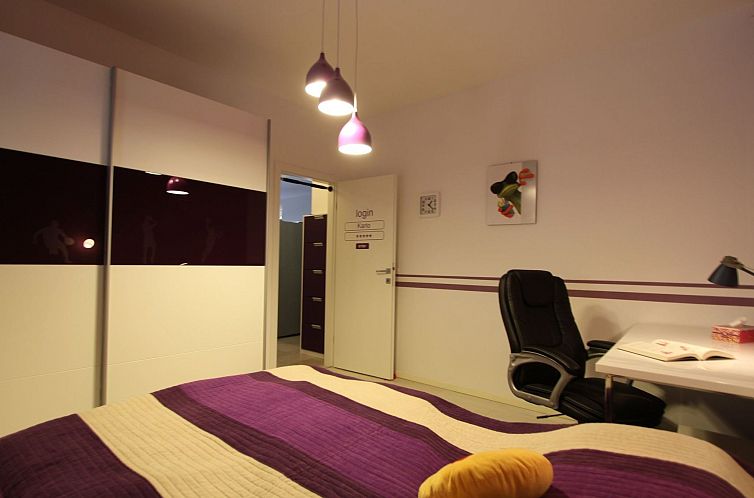 Vakantiehuis Komfortables Haus in Selca mit privatem Parkpla